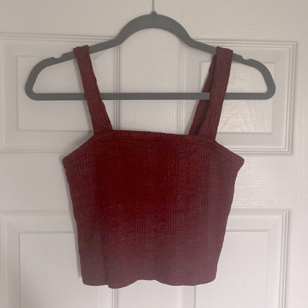 AE burgundy crop tank